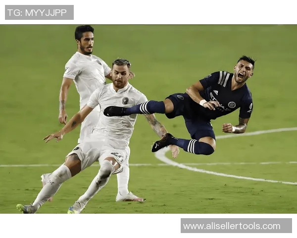 奥林匹亚与西雅图海湾人激战正酣争夺足球赛季荣耀之巅 奥林匹亚与西雅图海湾人激战正酣争夺足球赛季荣耀之巅