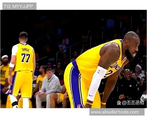 湖人对爵士精彩回放分析与赛后总结助你重温比赛精彩瞬间